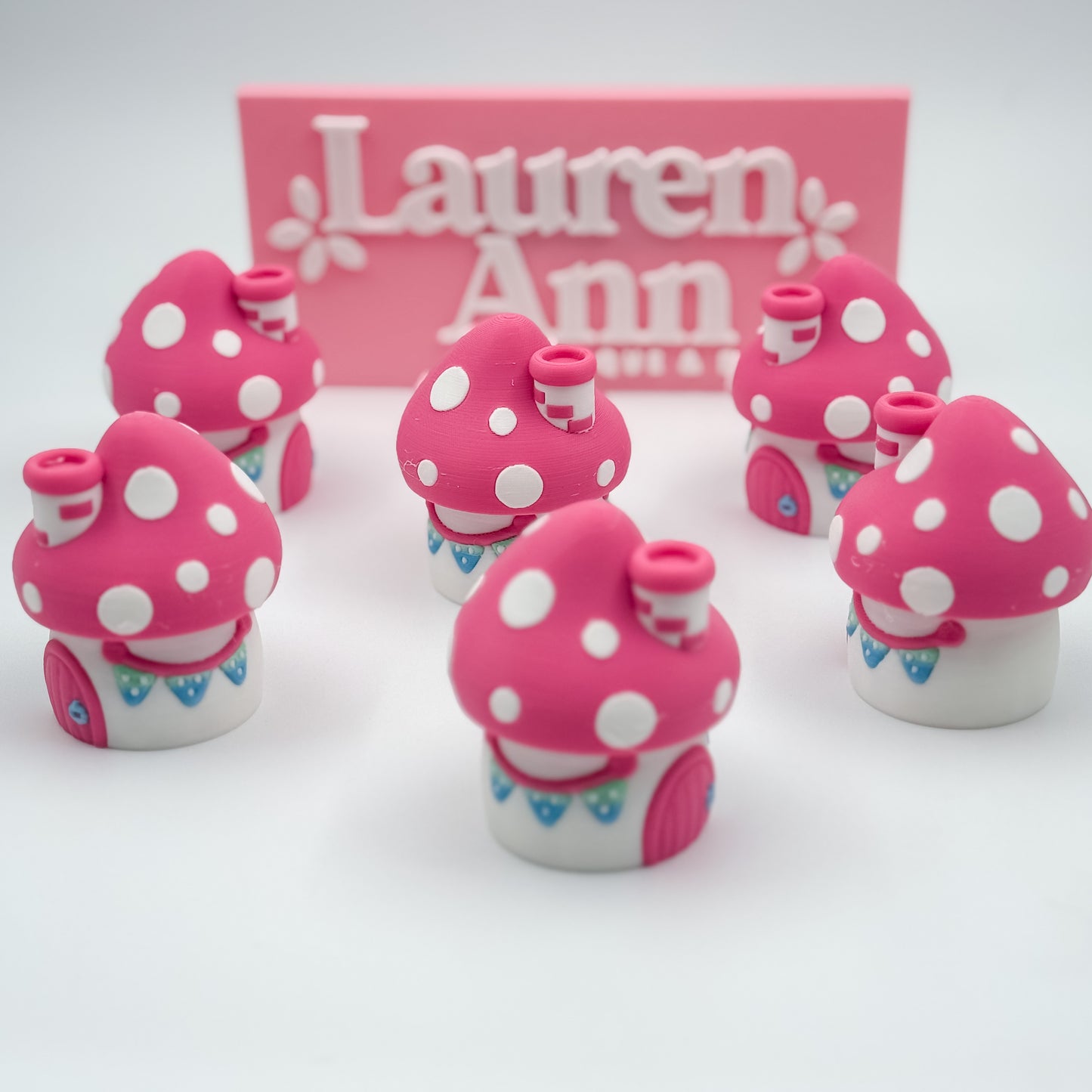 Mushroom House Clicker (PINK)