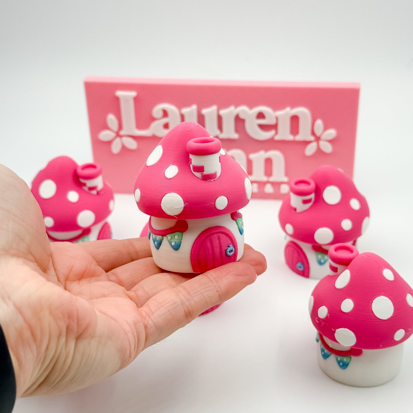 Mushroom House Clicker (PINK)