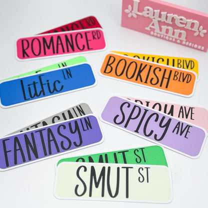 STREET SIGN BOOKMARKS – CUSTOMIZE YOUR READING ROUTE! 📚✨