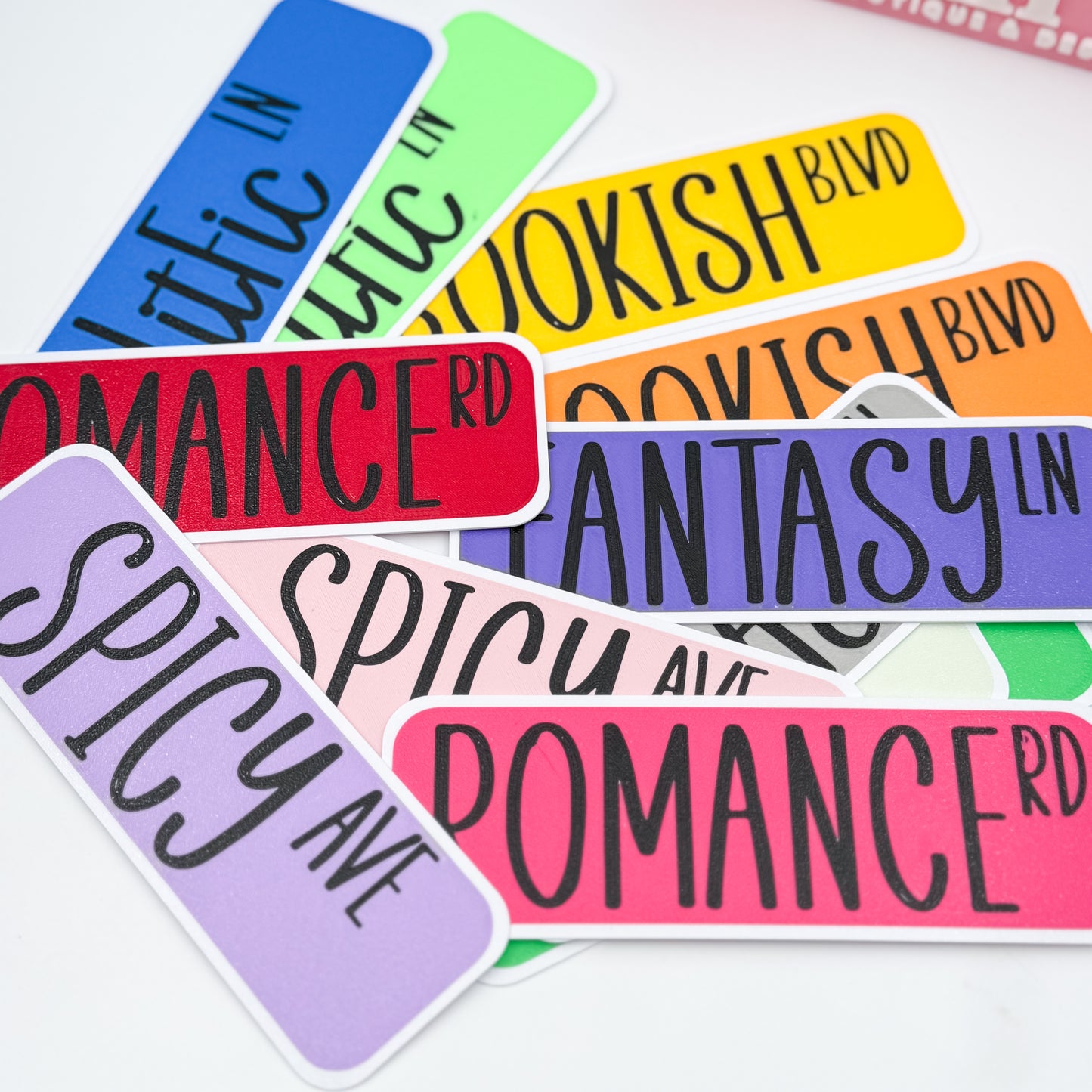STREET SIGN BOOKMARKS – CUSTOMIZE YOUR READING ROUTE! 📚✨